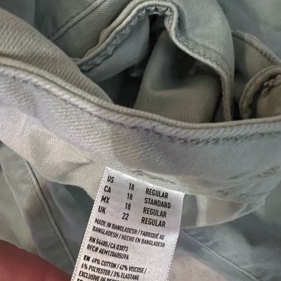 Women mint green capris jeans size 18 American eagle ankle length - Picture 2 of 4